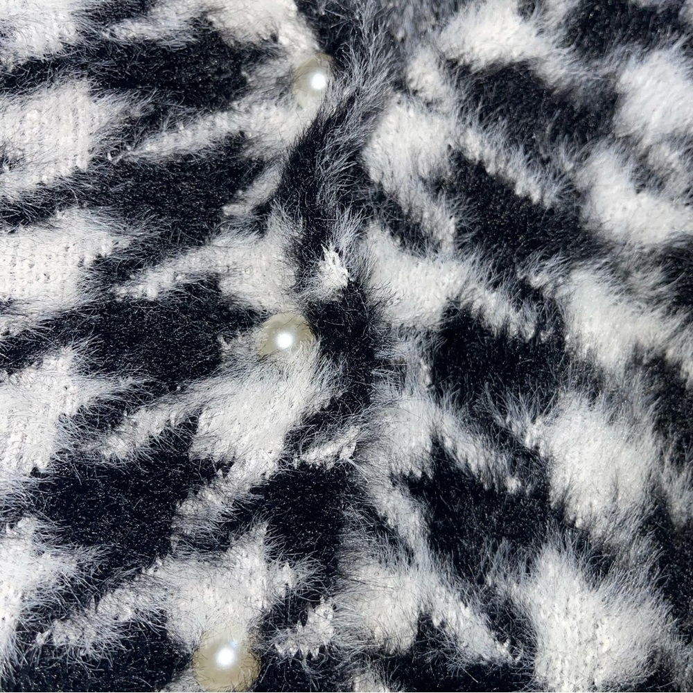 FASHION NOVA HOUNDSTOOTH SWEATER SET - Picture 6 of 8
